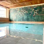Piccolo Tibet Hotel