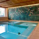 Piccolo Tibet Hotel