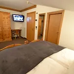 Piccolo Tibet Hotel